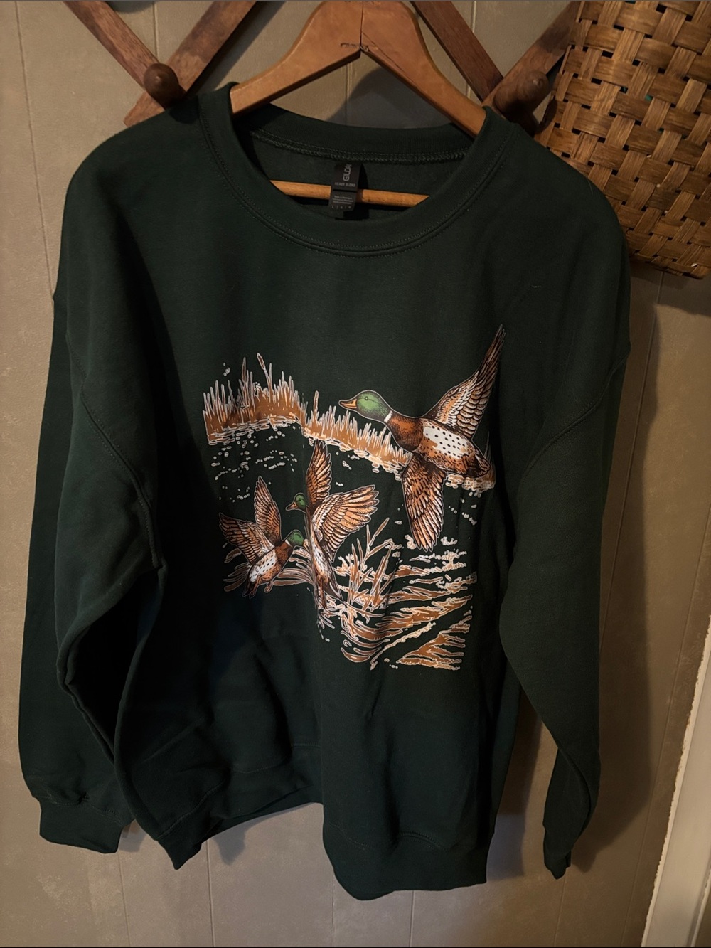 NEW Dark Green Duck Graphic Crewneck Sweatshirt